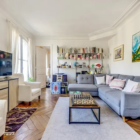 Central Avec Balcon Appartamento Parigi